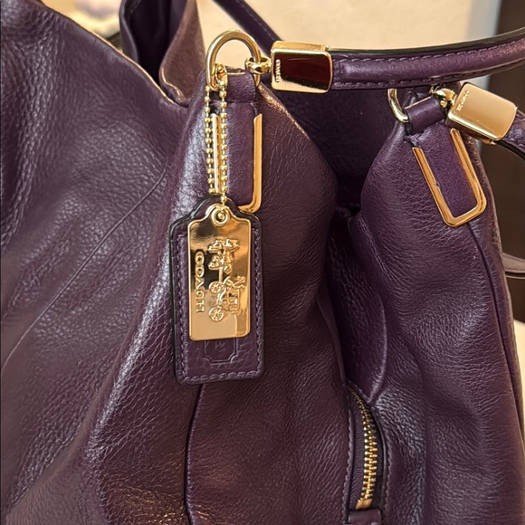 Coach Plum colored pebbled leather Madison Phoebe shoulder bag
Coach H1376-24621 - Picture 6 of 13
